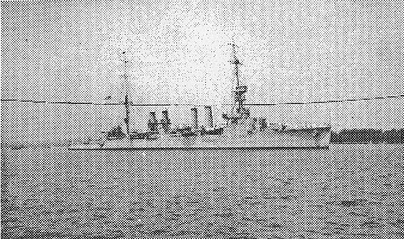 Broadside photograph of the light cruiser USS Memphis underway at sea during the return voyage of Charles Lindbergh.